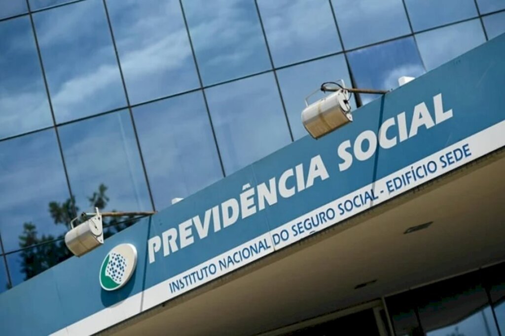 APOSENTADOS E MILITARES JÁ PODEM SER CONTRATADOS PARA A PREVIDÊNCIA