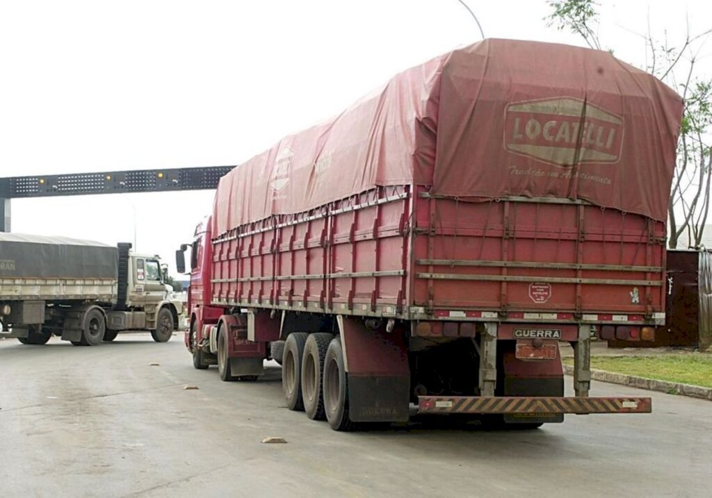 SETOR DE TRANSPORTES DE SC REGISTRA AUMENTO DA MOVIMENTAÇÃO DE CARGAS