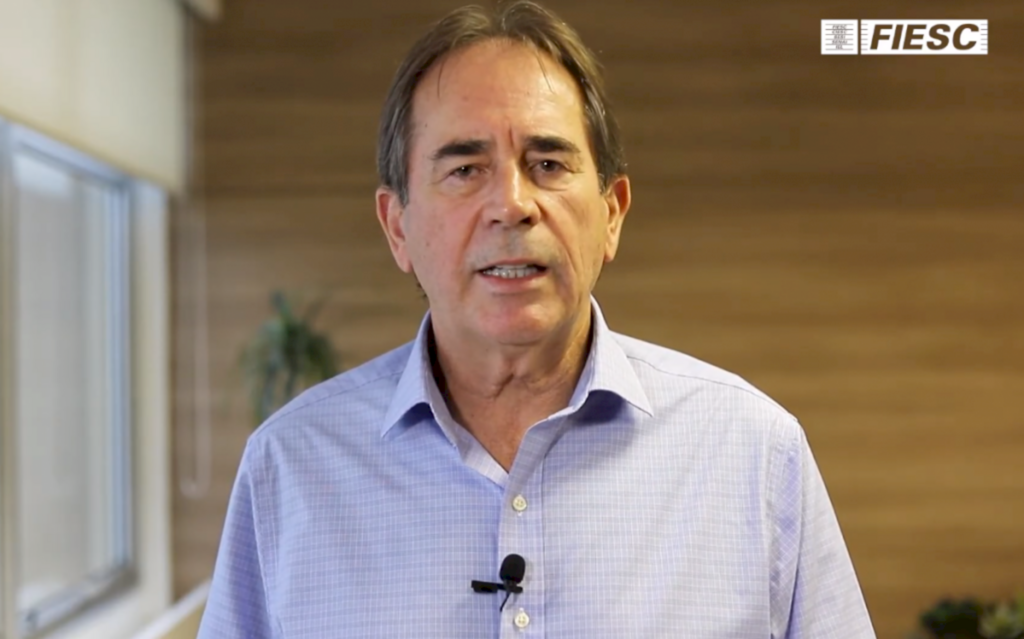 Reprodução - Presidente da Fiesc, Mario Cezar de Aguiar, ressaltou importância da economia na estabilidade social de SC