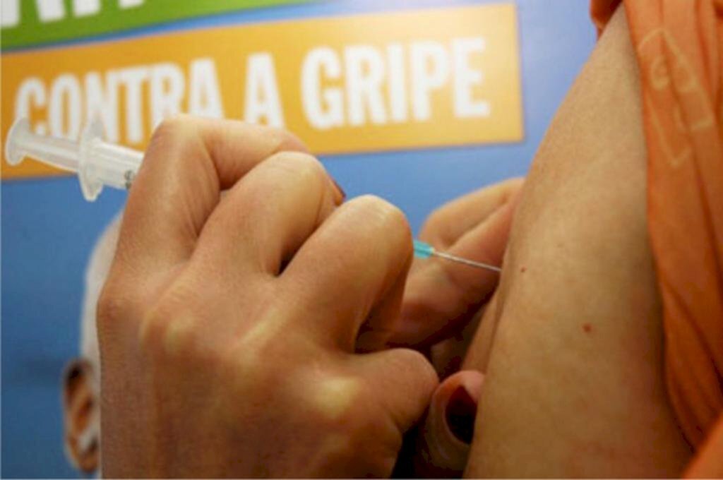 SÃO JOÃO DO SUL ADIA CAMPANHA DE VACINAÇÃO CONTRA A GRIPE NAS COMUNIDADES
