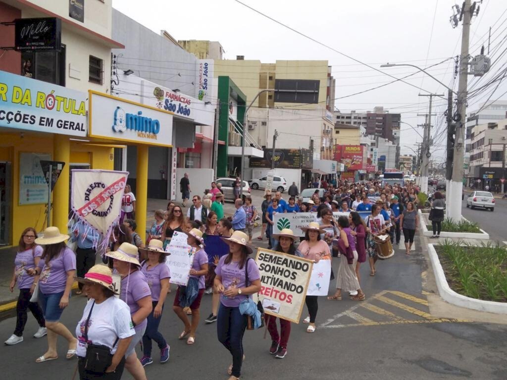 PROJETO 'TODAS POR TODAS' REÚNE MAIS DE 500 MULHERES EM TORRES