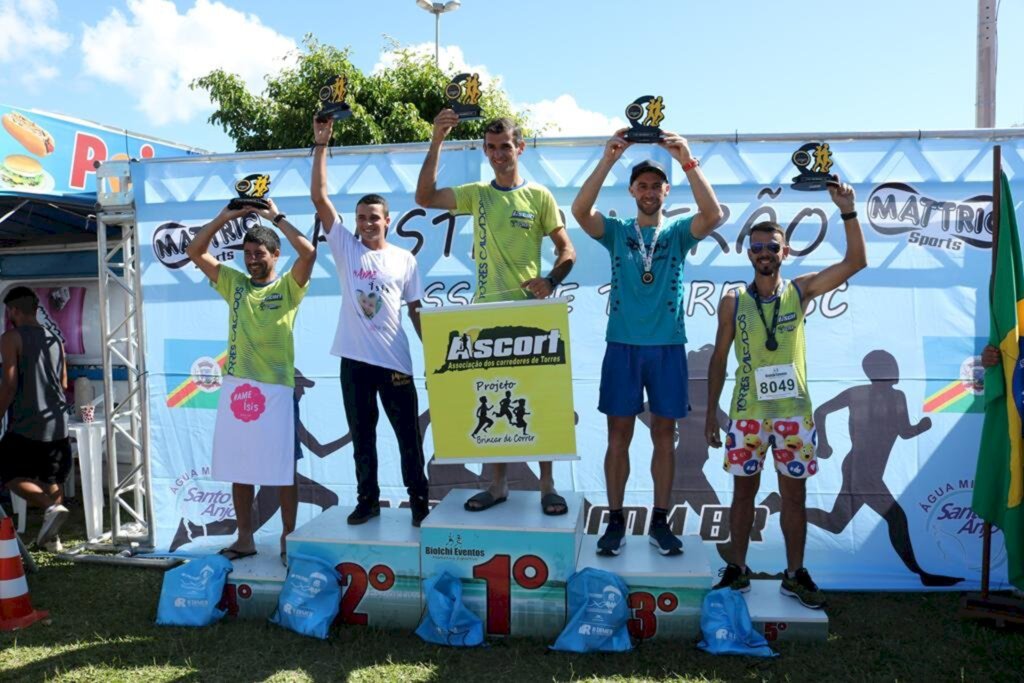 CENTENAS DE PESSOAS PARTICIPAM DA  4ª RÚSTICA DE VERÃO DE PASSO DE TORRES