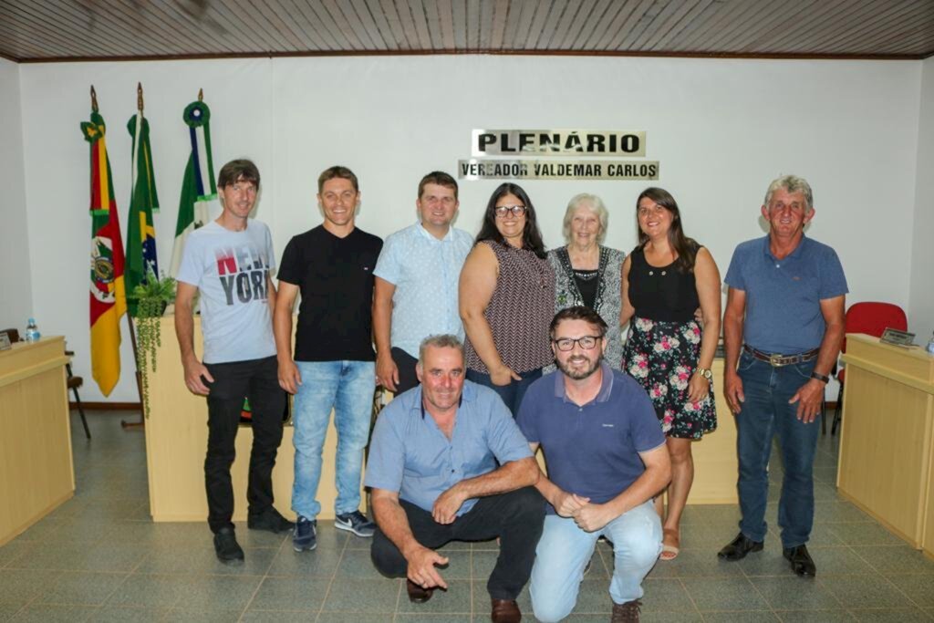 PRESIDENTE DO CONSELHO DO IDOSO DE TORRES PARTICIPA DA SESSÃO DA CÂMARA DE MORRINHOS