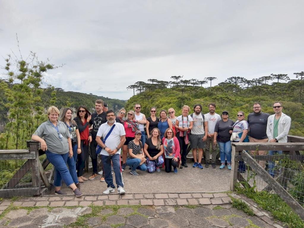 PROFESSORES DA REDE MUNICIPAL DE ENSINO DE TORRES PARTICIPAM DE NOVA CAPACITAÇÃO SOBRE O GEOPARQUE
