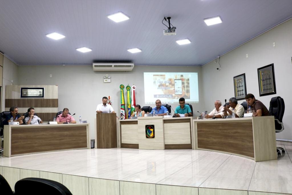 VEREADORES DE PRAIA GRANDE VOLTAM AS ATIVIDADES  APÓS RECESSO PARLAMENTAR