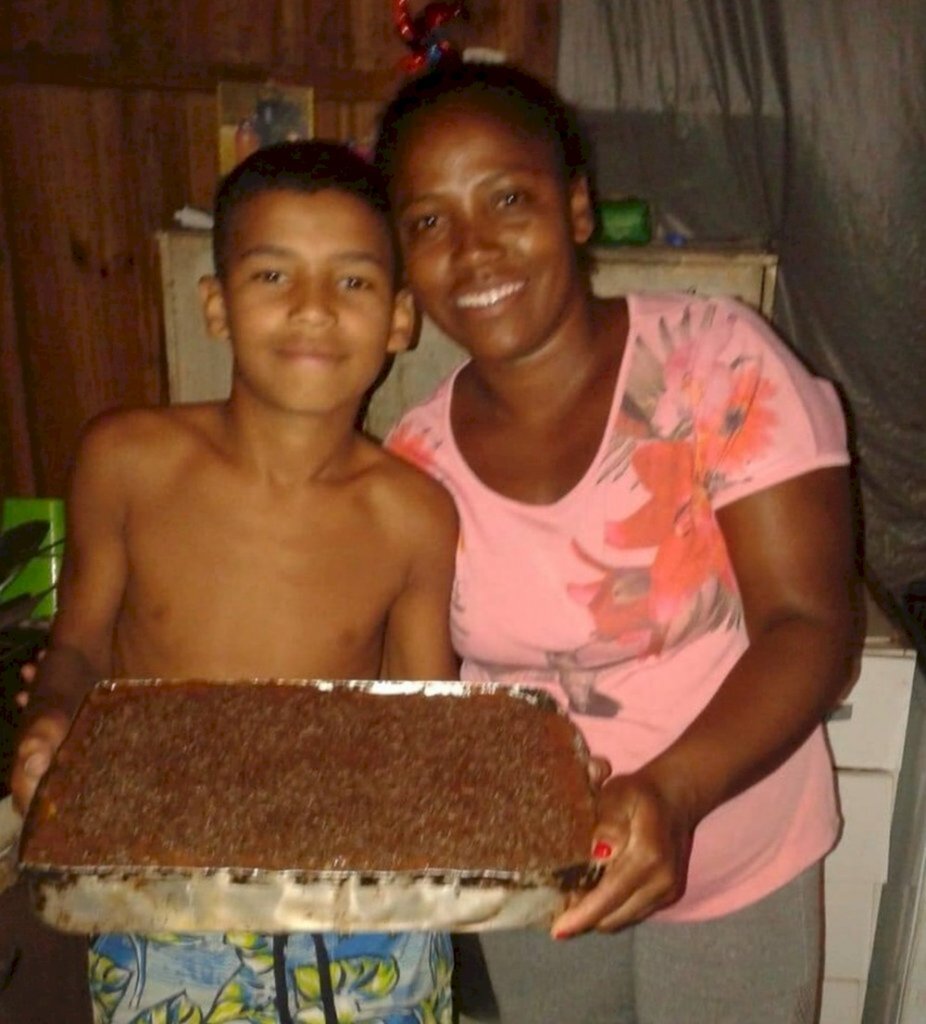 : Arquivo Pessoal - Viviane fez um bolo para comemorar o aniversário do filho