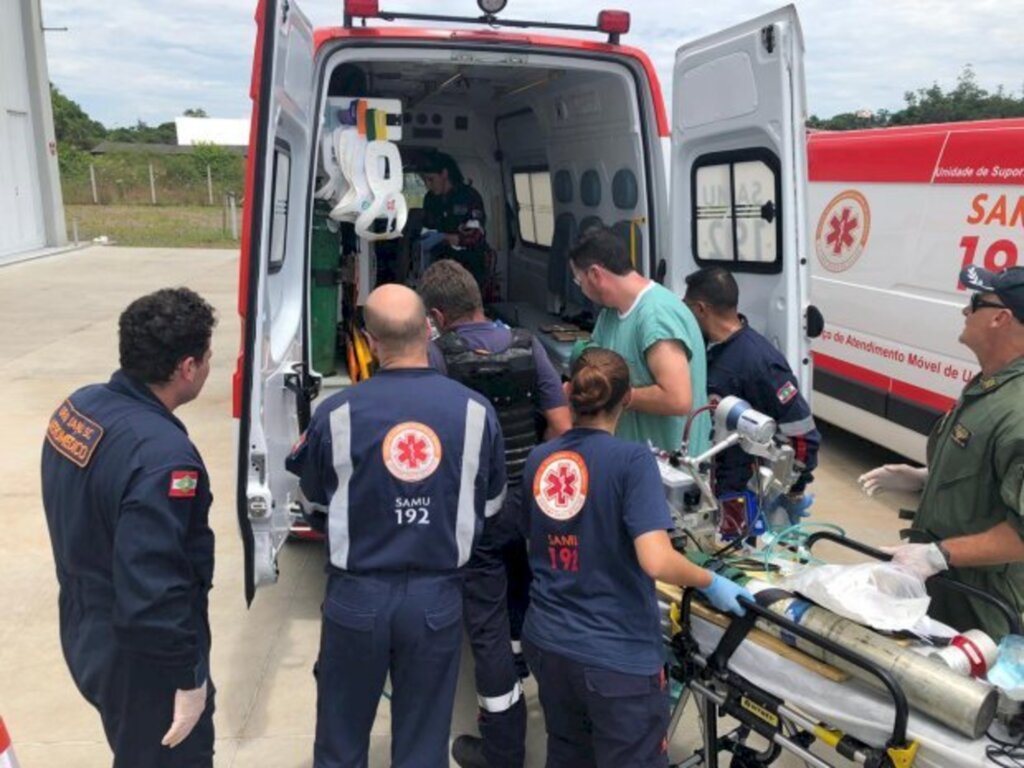 SAMU TRANSPORTA PRIMEIRO PACIENTE COM SUPORTE DE OXIGÊNIO NO CORAÇÃO E PULMÃO