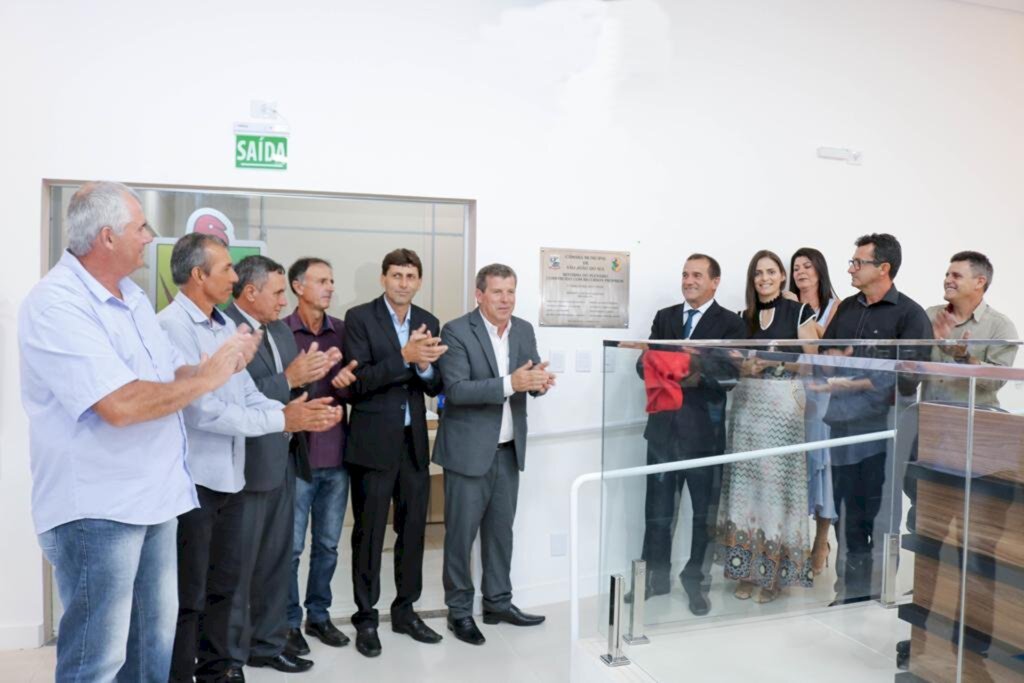 CÂMARA DE VEREADORES DE SÃO JOÃO DO SUL INAUGURA  REFORMA DO PLENÁRIO LAERTE PEDRO MAGNUS
