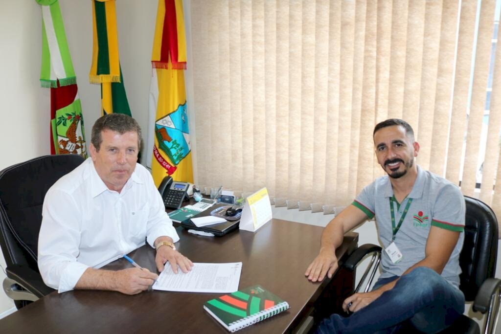 PREFEITURA DE SÃO JOÃO DO SUL RENOVA CONVÊNIO COM A EPAGRI