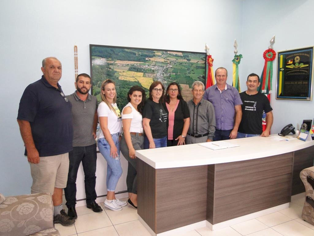 VICE-PREFEITO GILBERTO ROLDÃO ASSUME  A PREFEITURA DE MAMPITUBA POR 15 DIAS
