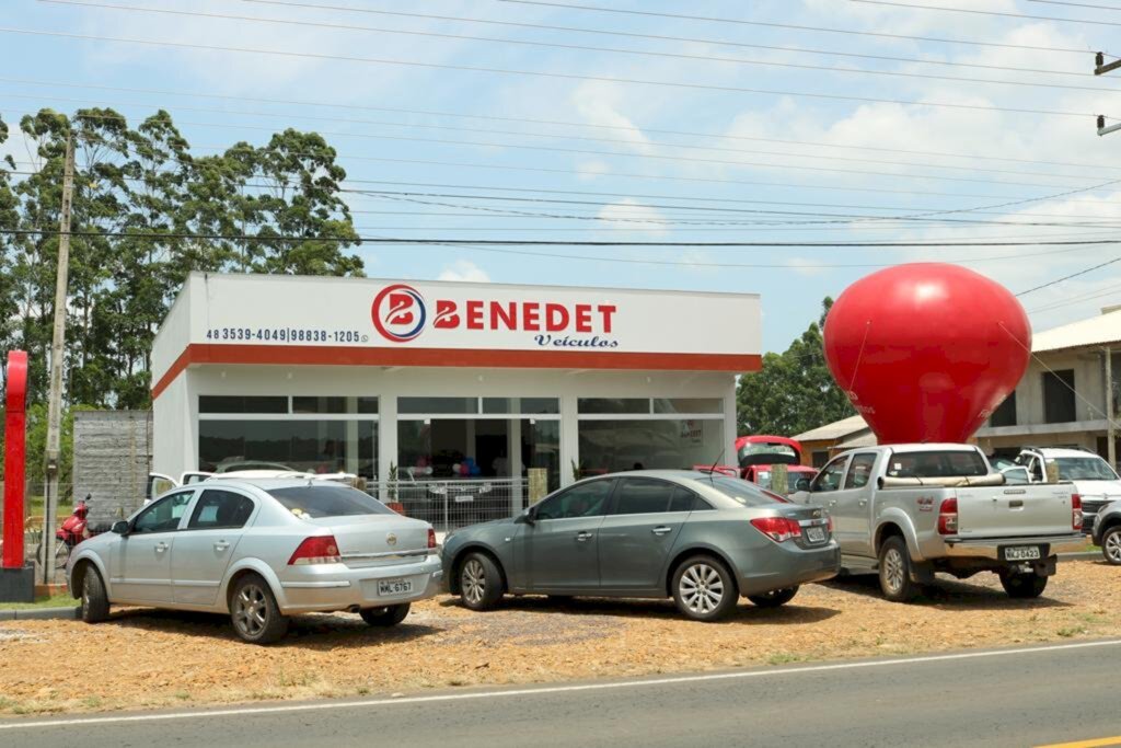 BENEDET VEÍCULOS INAUGURA EM SÃO JOÃO DO SUL