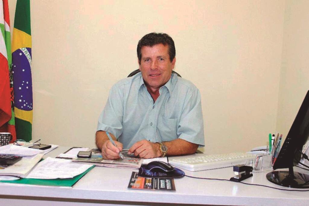 PREFEITO MOACIR TEIXEIRA FAZ BALANÇO POSITIVO  DE 2019 E FALA DAS PRINCIPAIS OBRAS E REALIZAÇÕES EM SÃO JOÃO DO SUL