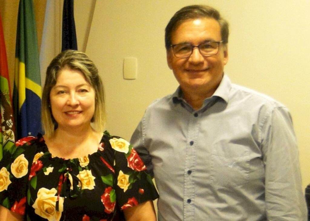 MAMPITUBENSE IVONETI RAMOS ASSUME A  PRESIDÊNCIA DO CORECON-SC