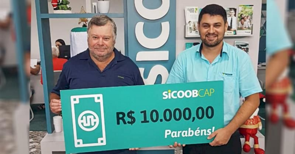 SICOOBCAP PREMIA ASSOCIADO DO SICOOB CREDISULCA DE SÃO JOÃO DO SUL COM R$ 10 MIL