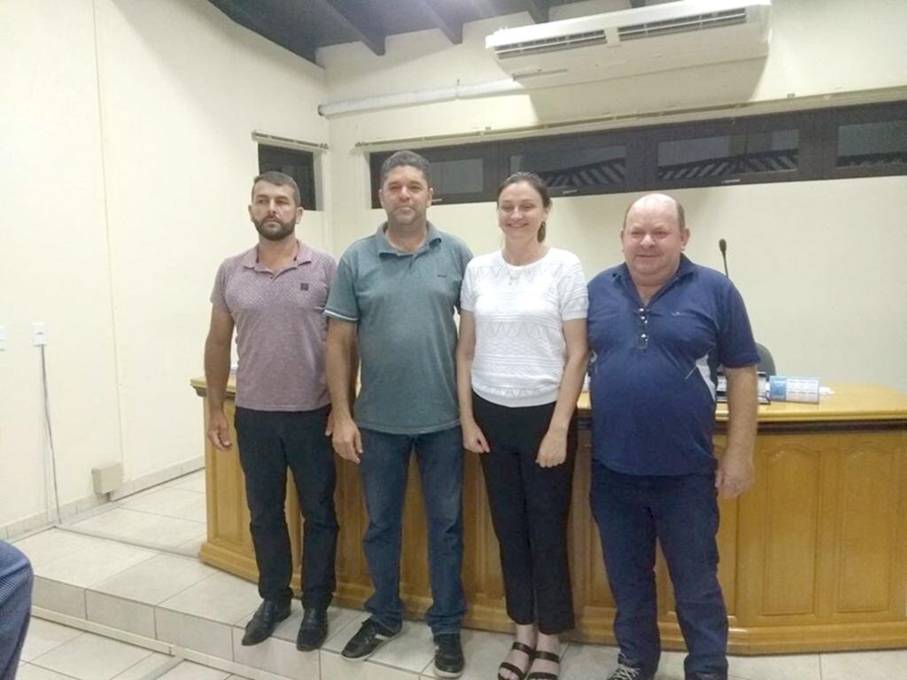 VEREADOR RICARDO DE OLIVEIRA LUMERTZ  É ELEITO PRESIDENTE DA CÂMARA  MUNICIPAL DE MAMPITUBA