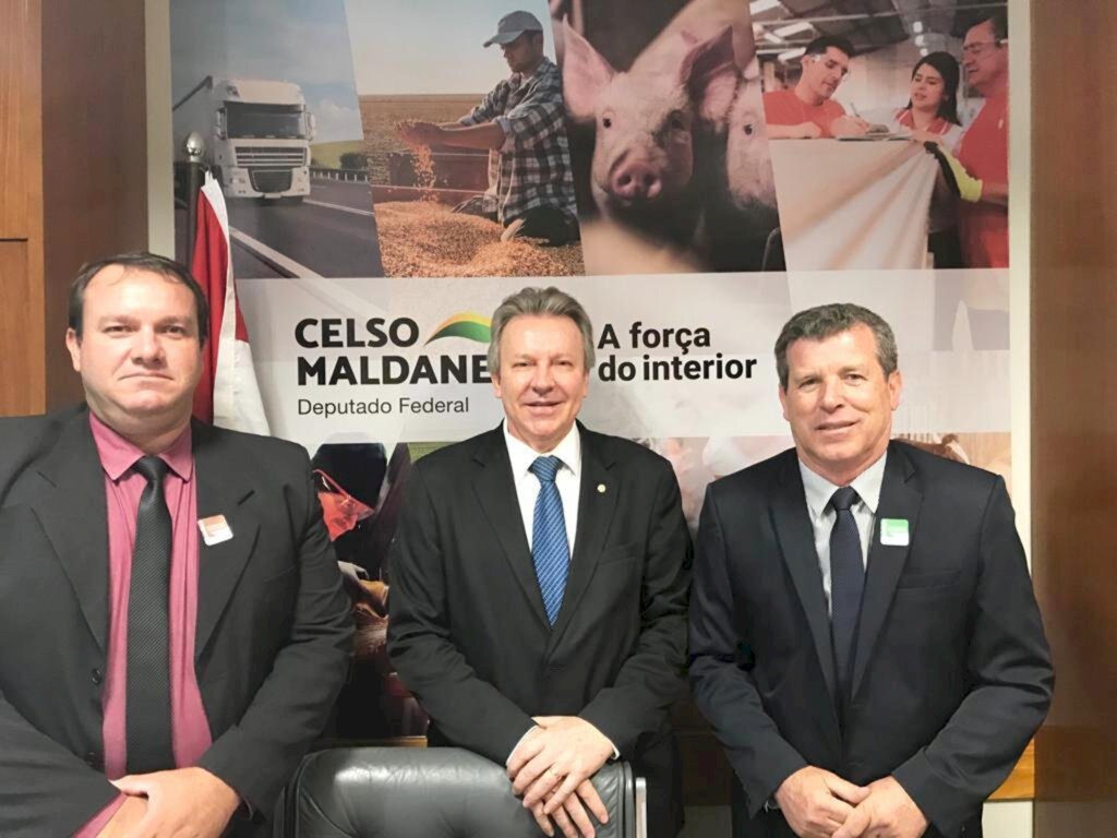 PREFEITO DE SÃO JOÃO DO SUL MOACIR TEIXEIRA VIAJA NOVAMENTE  A BRASÍLIA EM BUSCA DE RECURSOS