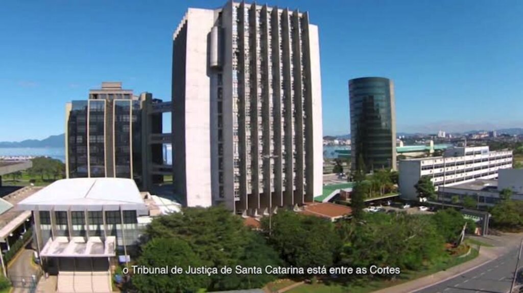 TJSC CONDENA FILHA POR TORTURA E CÁRCERE PRIVADO CONTRA A PRÓPRIA MÃE NO SUL DO ESTADO