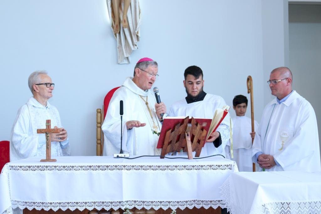 MISSA MARCA A INAUGURAÇÃO DA  IGREJA SÃO PEDRO EM PASSO DE TORRES