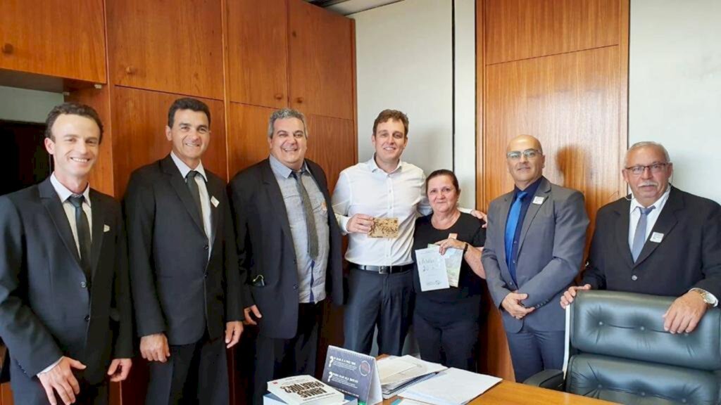 PRAIA-GRANDENSES ARTICULAM PROJETOS EM BRASÍLIA