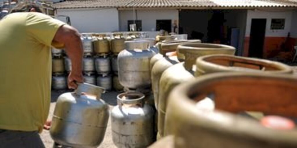 GÁS DE COZINHA AUMENTA A PARTIR DESTA TERÇA-FEIRA NAS DISTRIBUIDORAS DO PAÍS