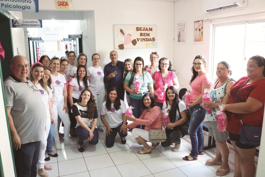 ATIVIDADES DO OUTUBRO ROSA SÃO REALIZADAS EM PRAIA GRANDE