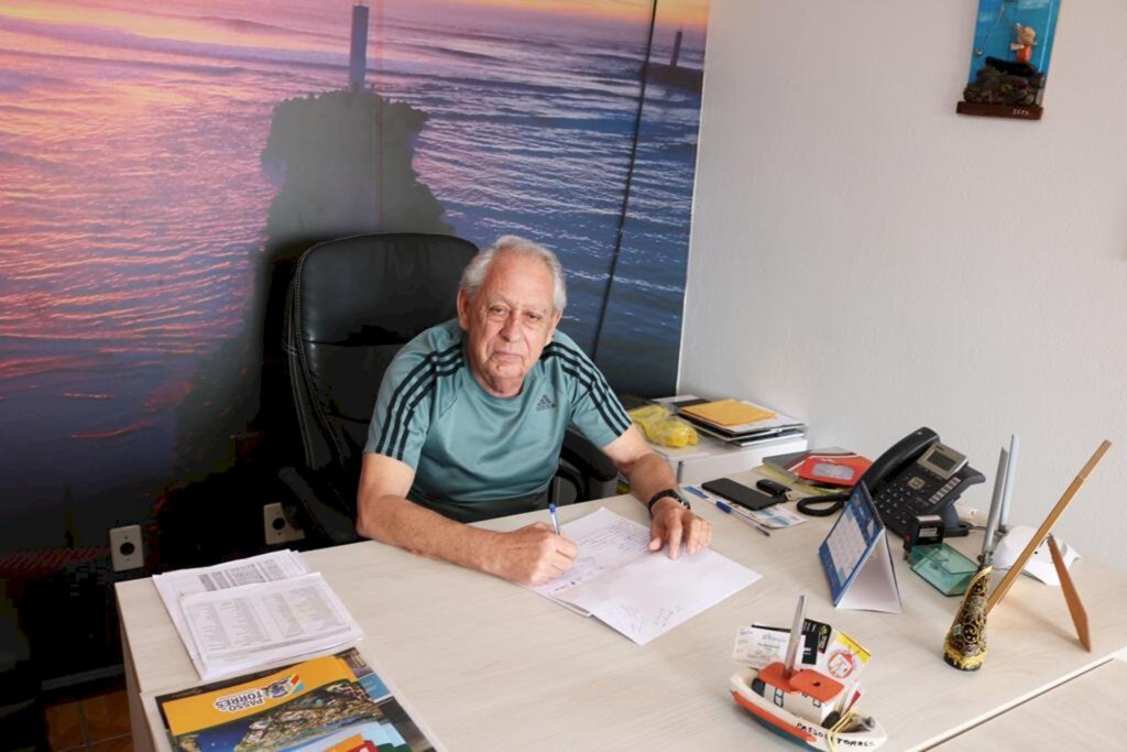 VICE-PREFEITO DE PASSO DE TORRES ÁUREO HENRIQUE ASSUME A  PREFEITURA POR 15 DIAS