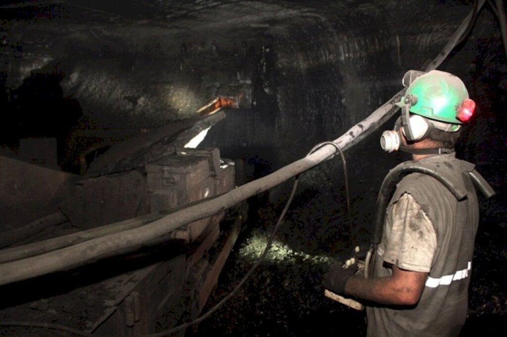 CRICIÚMA SEDIA ENCONTRO DE MINERAÇÃO DA REGIÃO SUL