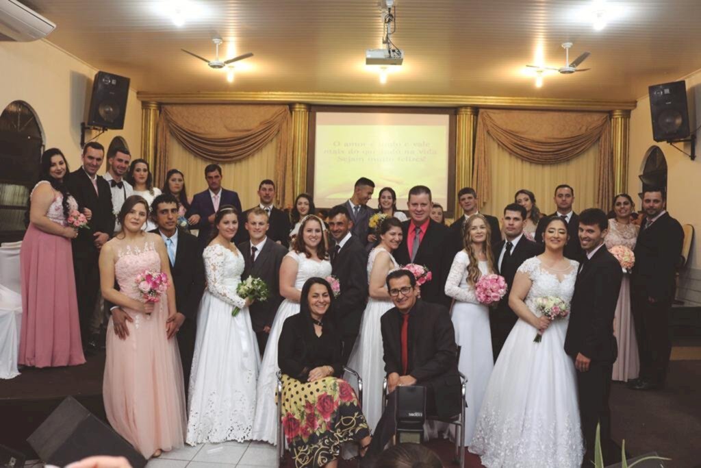 IGREJA ASSEMBLEIA DE DEUS REALIZA CASAMENTO COMUNITÁRIO EM PRAIA GRANDE