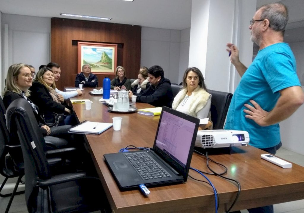 IBGE REALIZA REUNIÃO DE PLANEJAMENTO DO CENSO 2020 EM TORRES