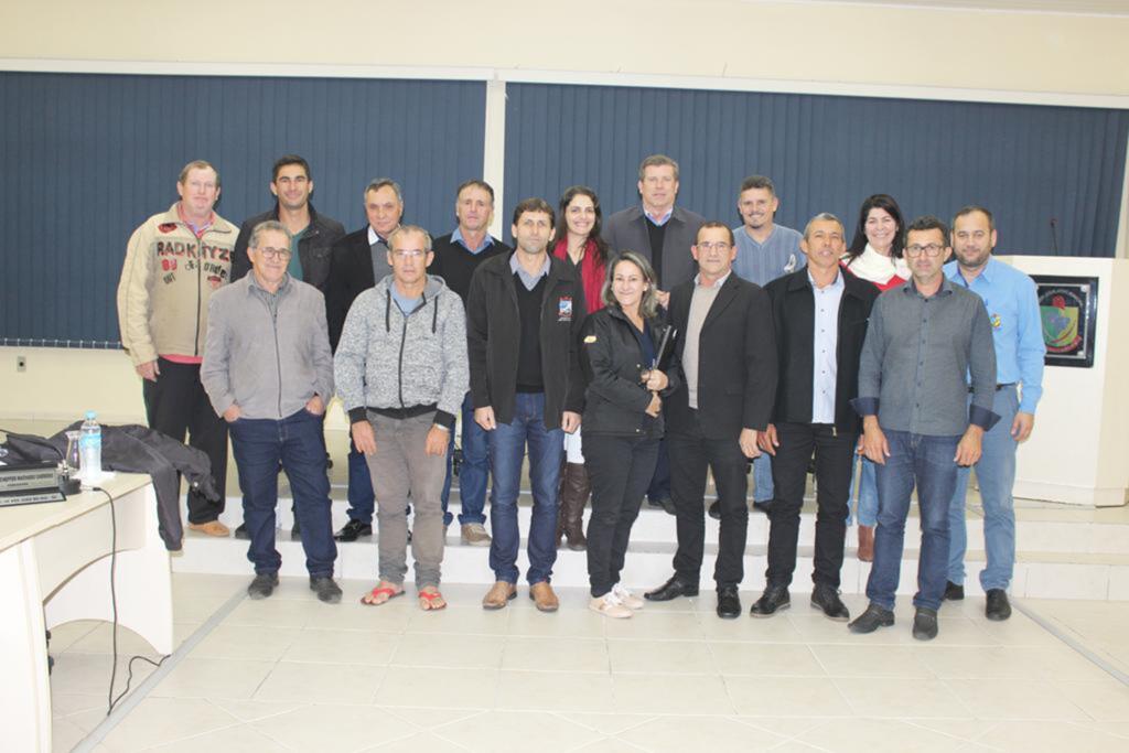 PREFEITO MOACIR TEIXEIRA PARTICIPA DA 1ª SESSÃO DA CÂMARA DE VEREADORES APÓS RECESSO EM SÃO JOÃO DO SUL