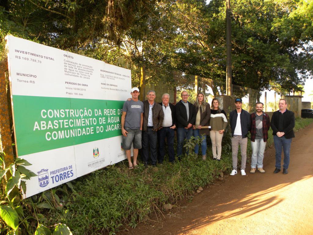 PREFEITO ACOMPANHA OBRAS PARA O PROCESSO DE ABASTECIMENTO DE ÁGUA POTÁVEL NO JACARÉ