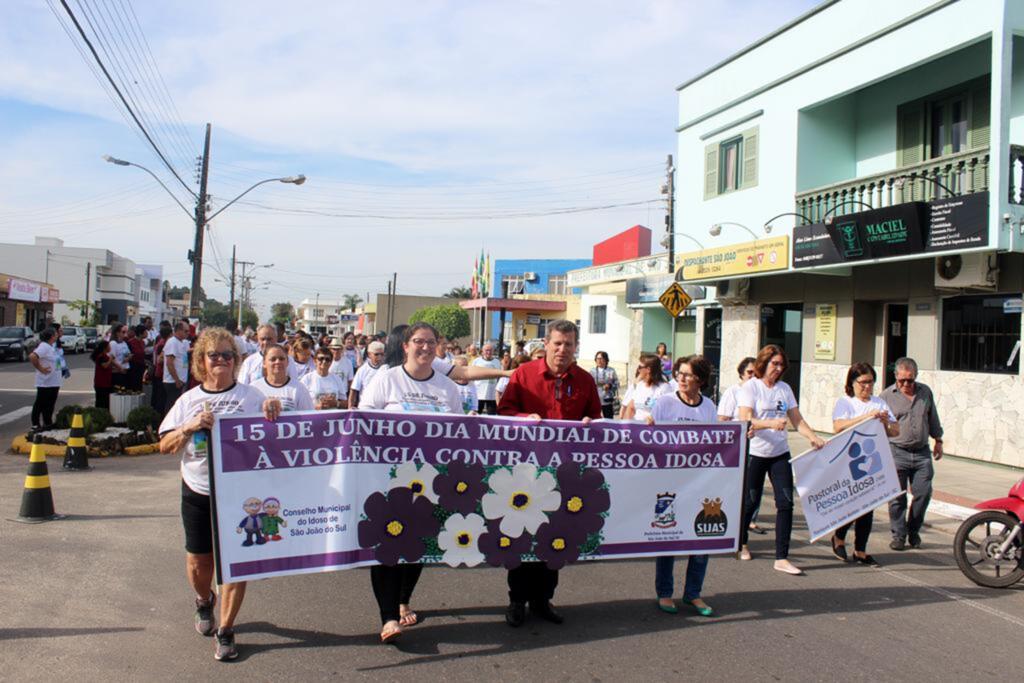 4ª CAMINHADA DE COMBATE À VIOLÊNCIA CONTRA  A PESSOA IDOSA É REALIZADA EM SÃO JOÃO DO SUL