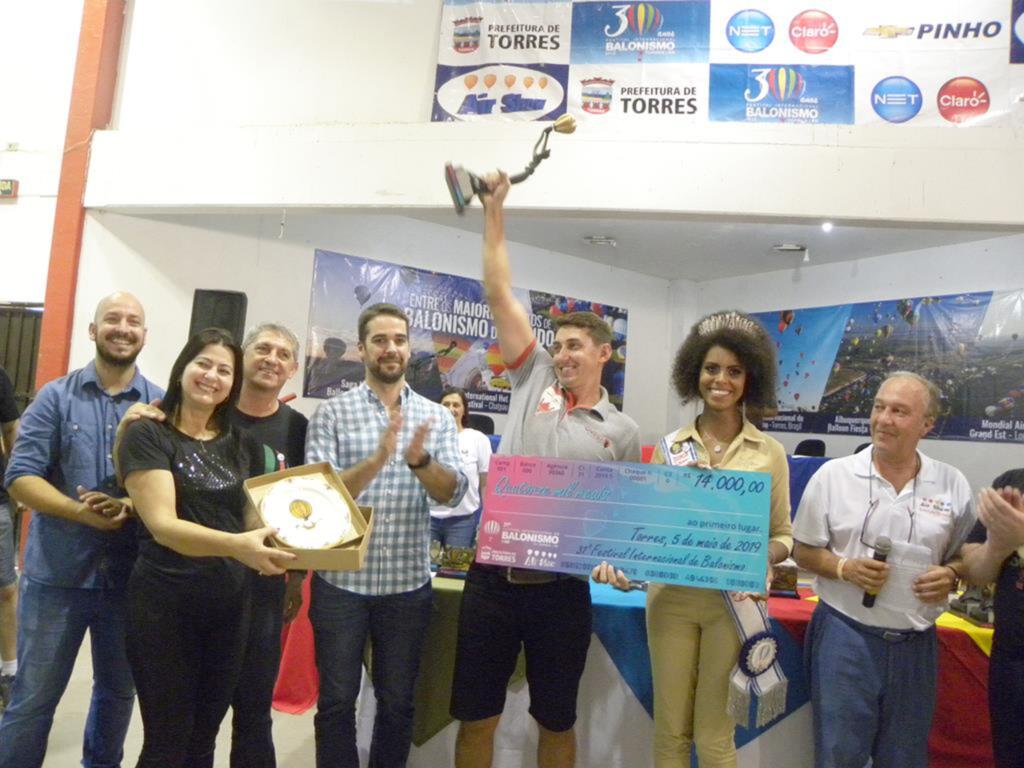 TORRENSE MURILO HOFFMANN É O CAMPEÃO DO  31º FESTIVAL INTERNACIONAL DE BALONISMO