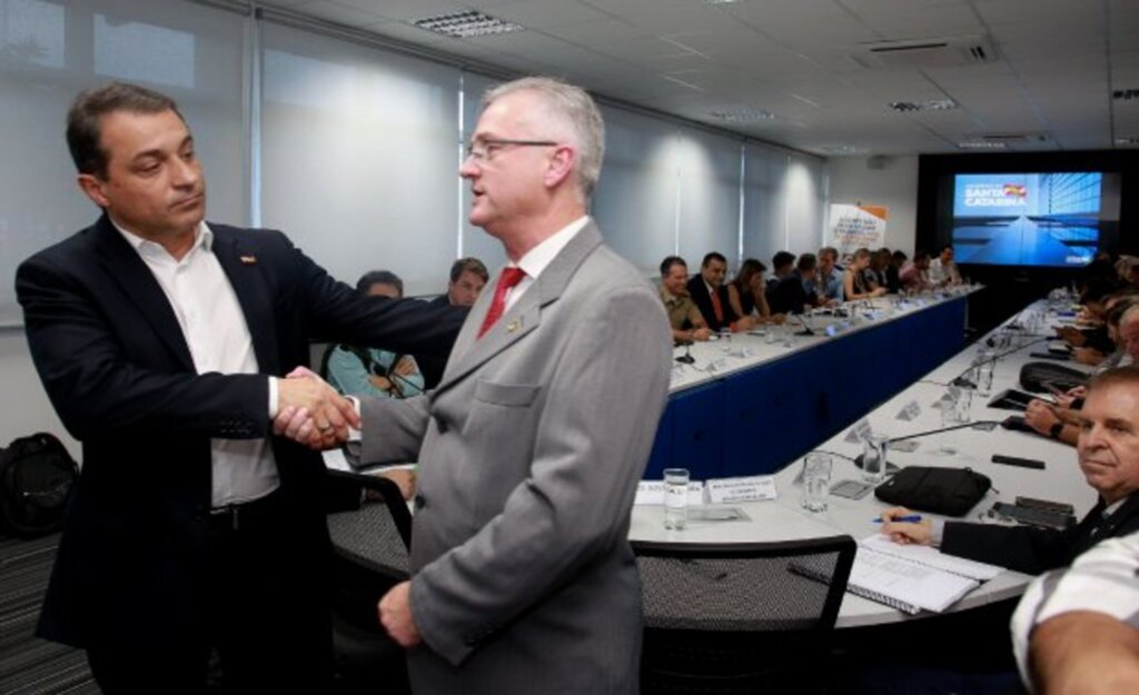 GOVERNADOR ANUNCIA A CONVOCAÇÃO DE 51 NOVOS DELEGADOS PARA POLÍCIA CIVIL