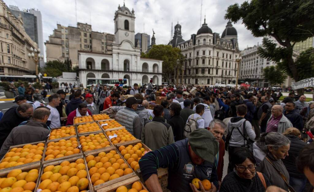 ARGENTINA SE APROXIMA DO ABISMO OUTRA VEZ