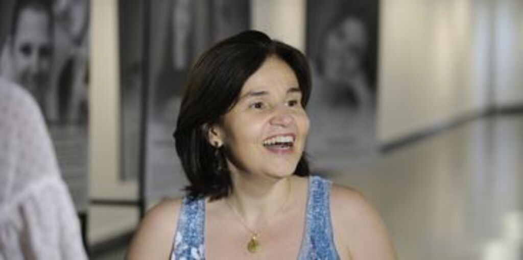 ATRIZ CLÁUDIA RODRIGUES É LEVADA DO RIO PARA HOSPITAL EM SÃO PAULO