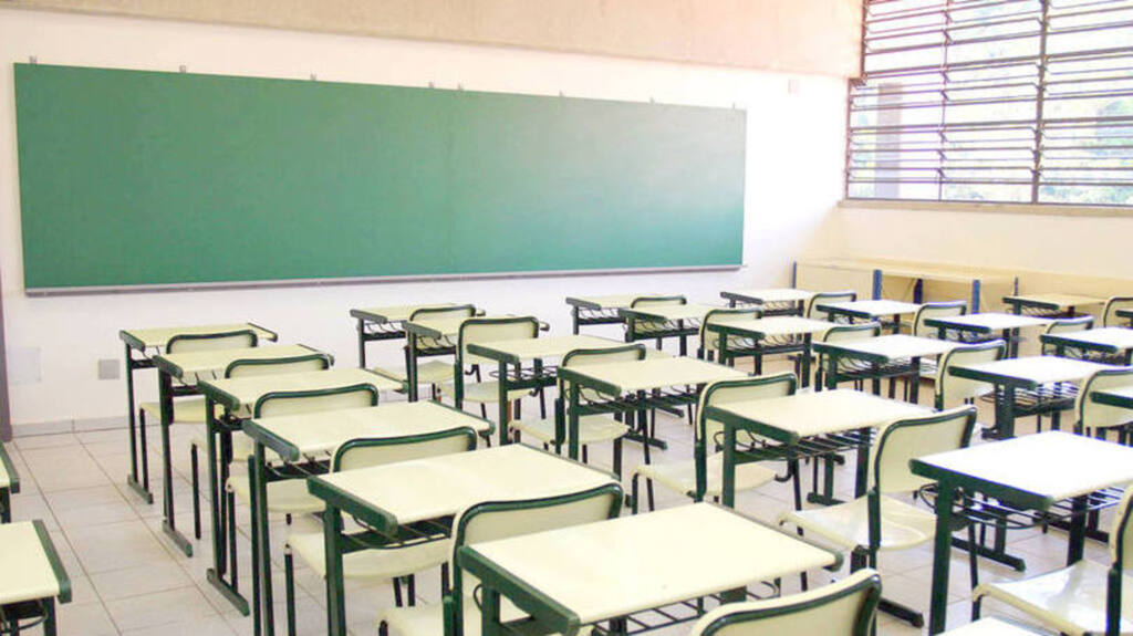 ADOLESCENTE É APREENDIDO APÓS AMEAÇAR MASSACRE EM ESCOLAS DO DF