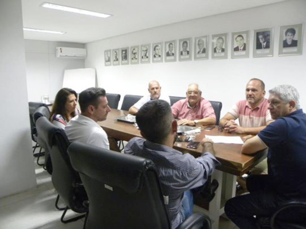 IMÓVEIS À VENDA PODERÃO TER SÓ UMA PLACA DE ANÚNCIO
