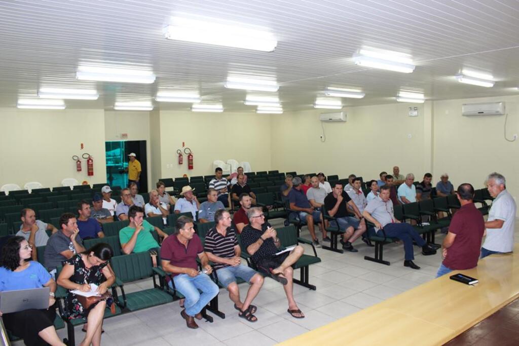 COMITÊ ARARANGUÁ E ARROZEIROS BUSCAM SOLUÇÃO PARA A ESCASSEZ DE ÁGUA NO RIO MAMPITUBA