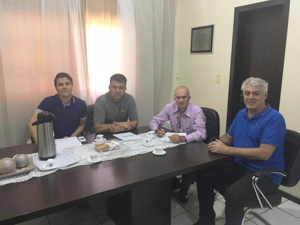 PREFEITURA E HOSPITAL ACERTAM RENOVAÇÃO DE CONVÊNIO