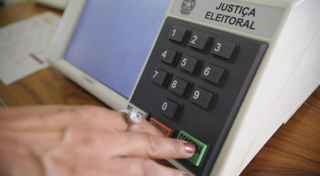 ELEIÇÕES 2018: PROJETO SIMULA VOTAÇÃO