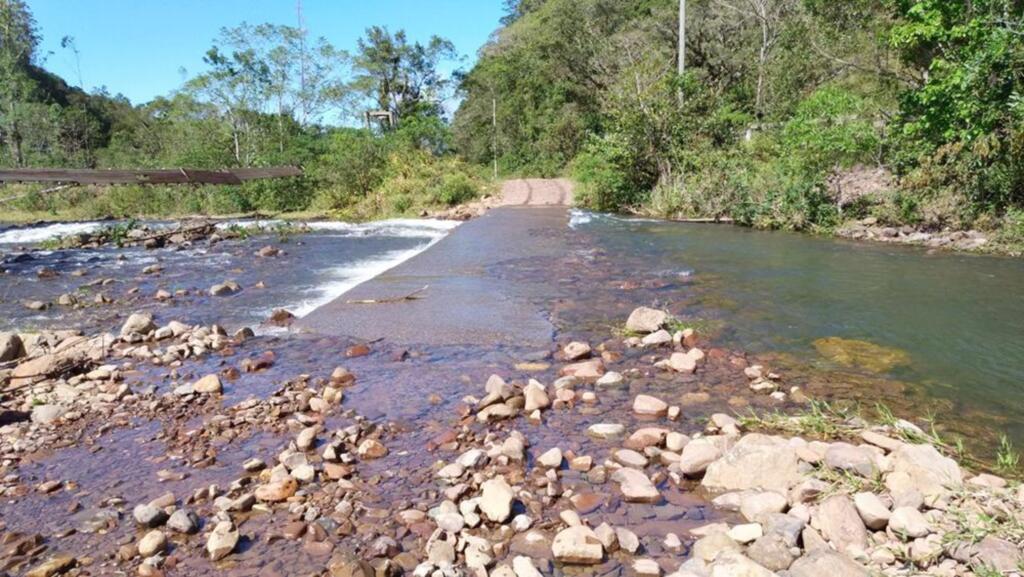 PREFEITO BUSCA SOLUÇÃO PARA PONTE DANIFICADA EM FORTALEZA