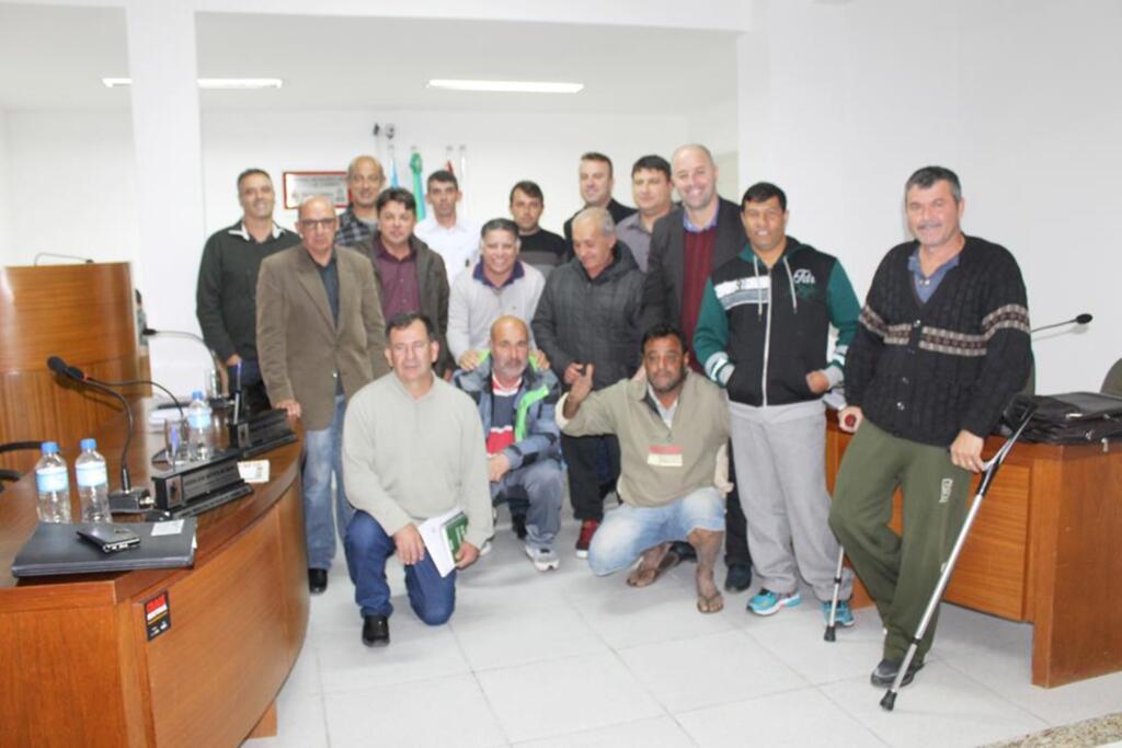 PRESIDENTE DA COLÔNIA DE PESCADORES DE PASSO DE TORRES PEDE APOIO NA CÂMARA DE VEREADORES