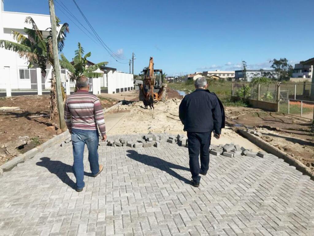 PREFEITURA DE TORRES E MORADORES REALIZAM PARCERIA