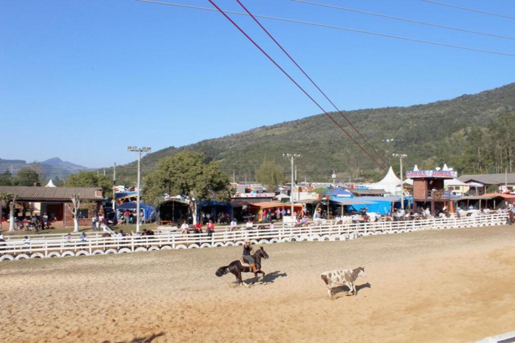 COMEÇA EM PRAIA GRANDE O XXXV RODEIO CRIOULO DO CTG PORTEIRA DO FAXINAL