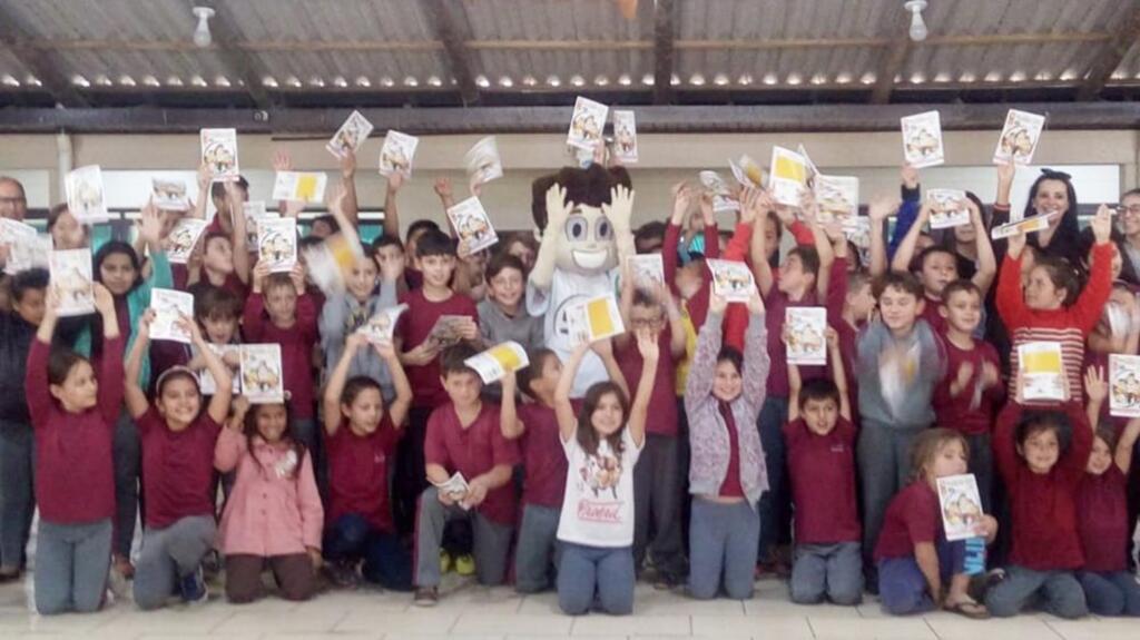 CRESOL DESENVOLVE O PROJETO MENINO SOLIDÁRIO