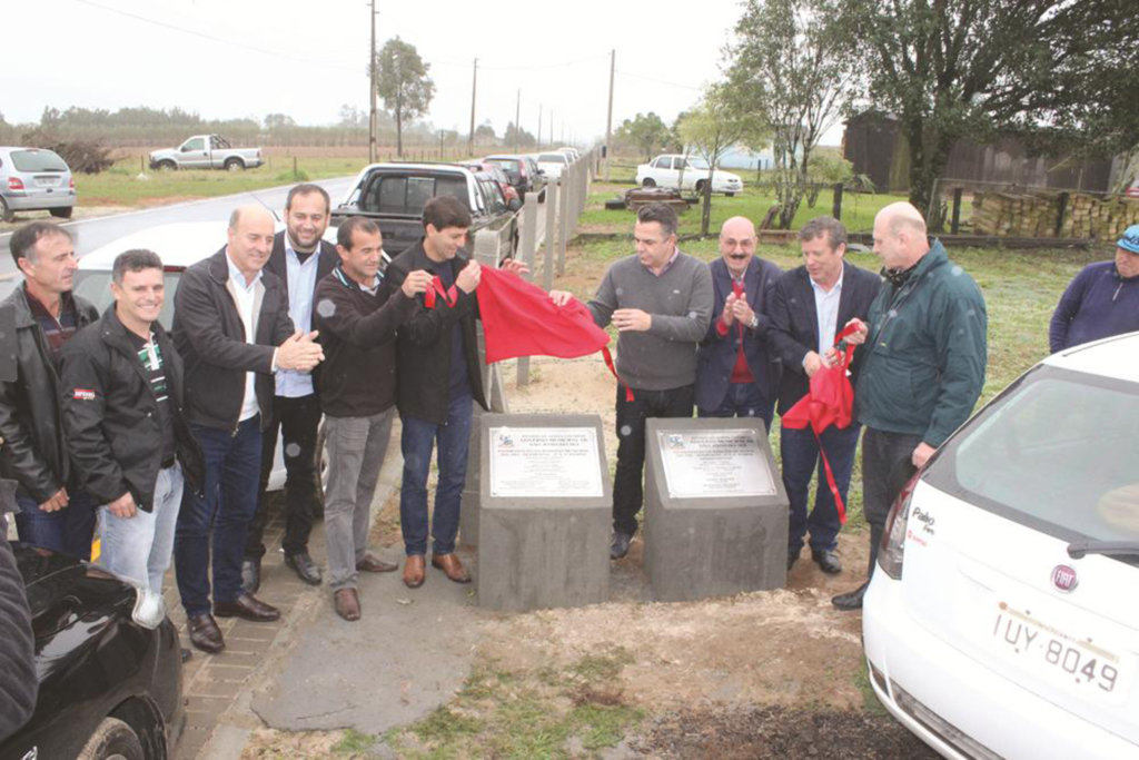 NOVO TRECHO DA RODOVIA SJS-345 DE  QUERÊNCIA É INAUGURADO
