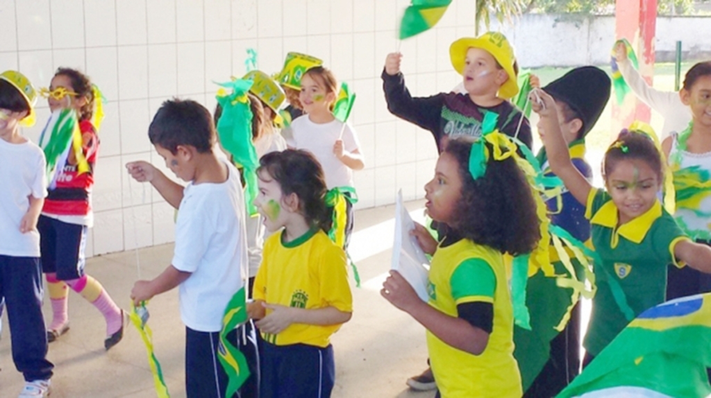 ESCOLAS ESTADUAIS DE SC SE PREPARAM PARA ACOMPANHAR  OS JOGOS DA SELEÇÃO BRASILEIRA NA COPA
