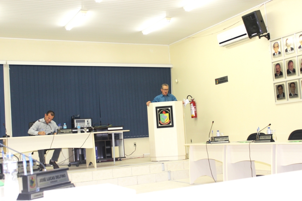 PRESIDENTE DO SINDICATO DOS TRABALHADORES RURAIS CONVIDA PARA ASSEMBLEIA