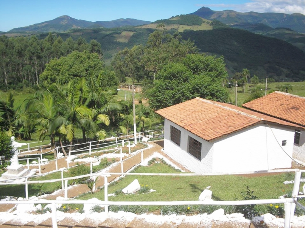 COMUNIDADE TERAPÊUTICA VIVER LIVRE